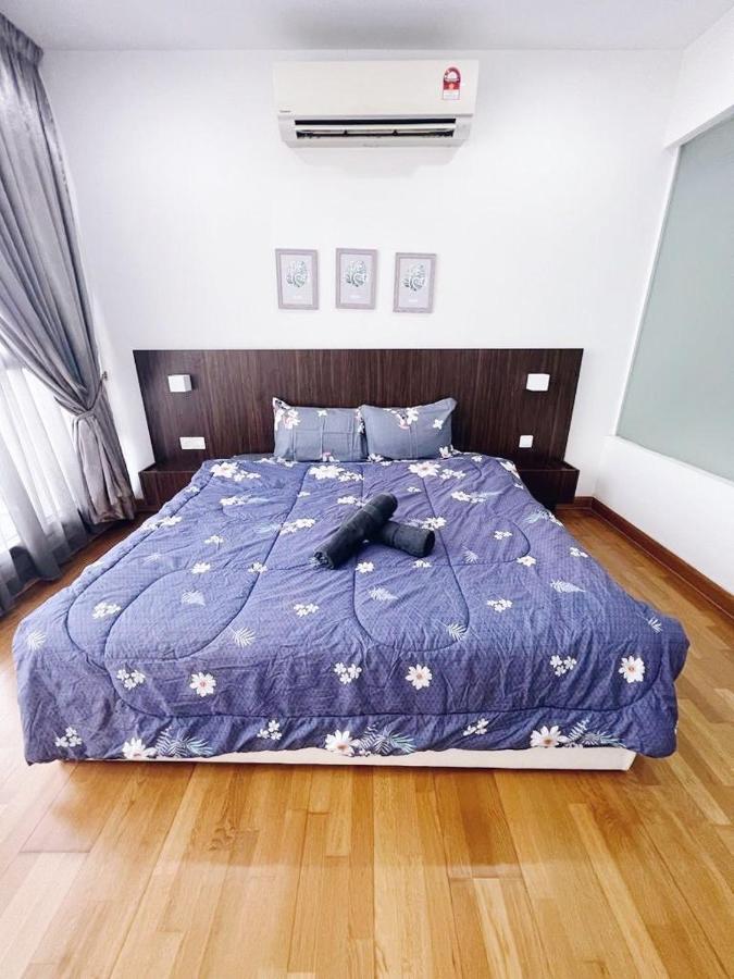 Connected Train 3 Bedrooms - Above Klgateway Mall 14 クアラルンプール エクステリア 写真